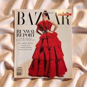 2012 FALL/WINTER HARPER'S BAZAAR MAGAZINE - JULIA STEGNER - RUNWAY -